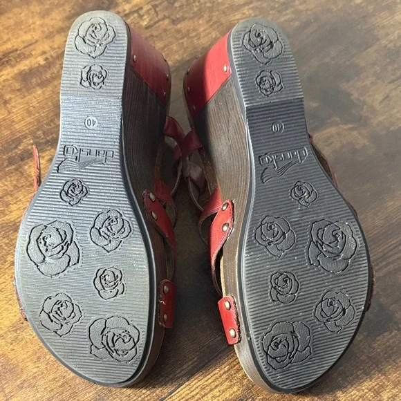 Dansko Frida Red Leather Wedge Multi-Strap Women's Sandals - Picture 8 of 9